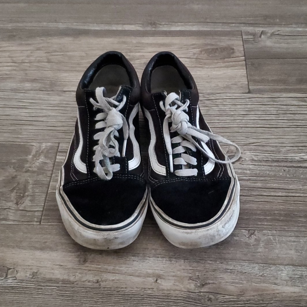 Black vans